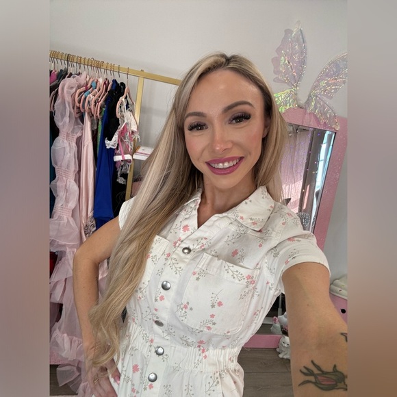 ✨🎀Going Live Now!🎀✨ - Picture 5 of 5